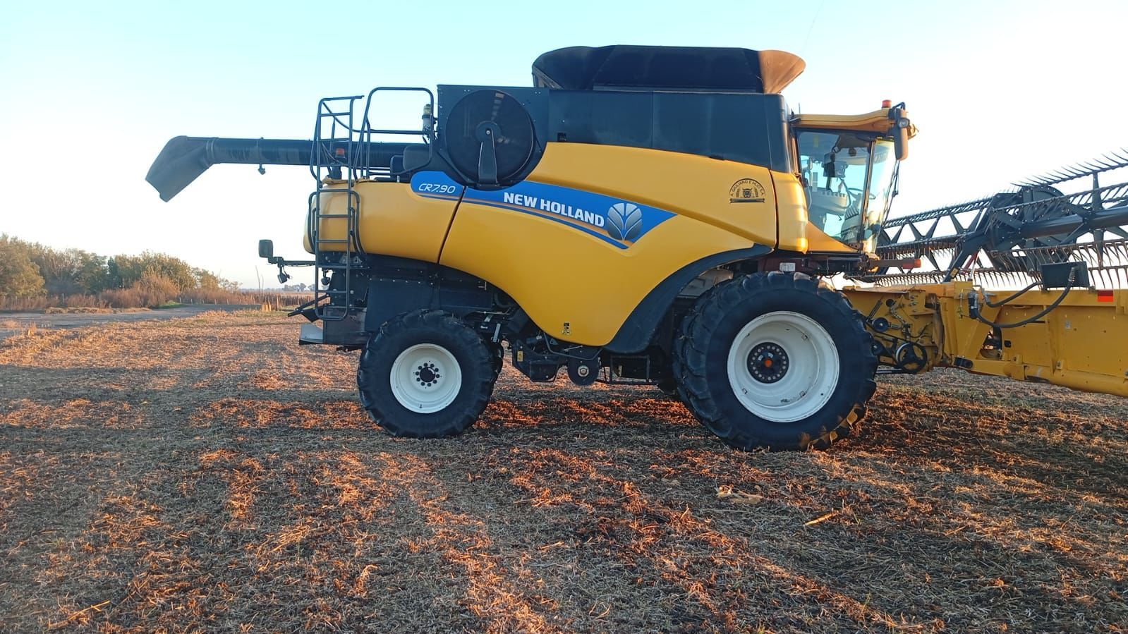 New Holland 7.90 año 2022